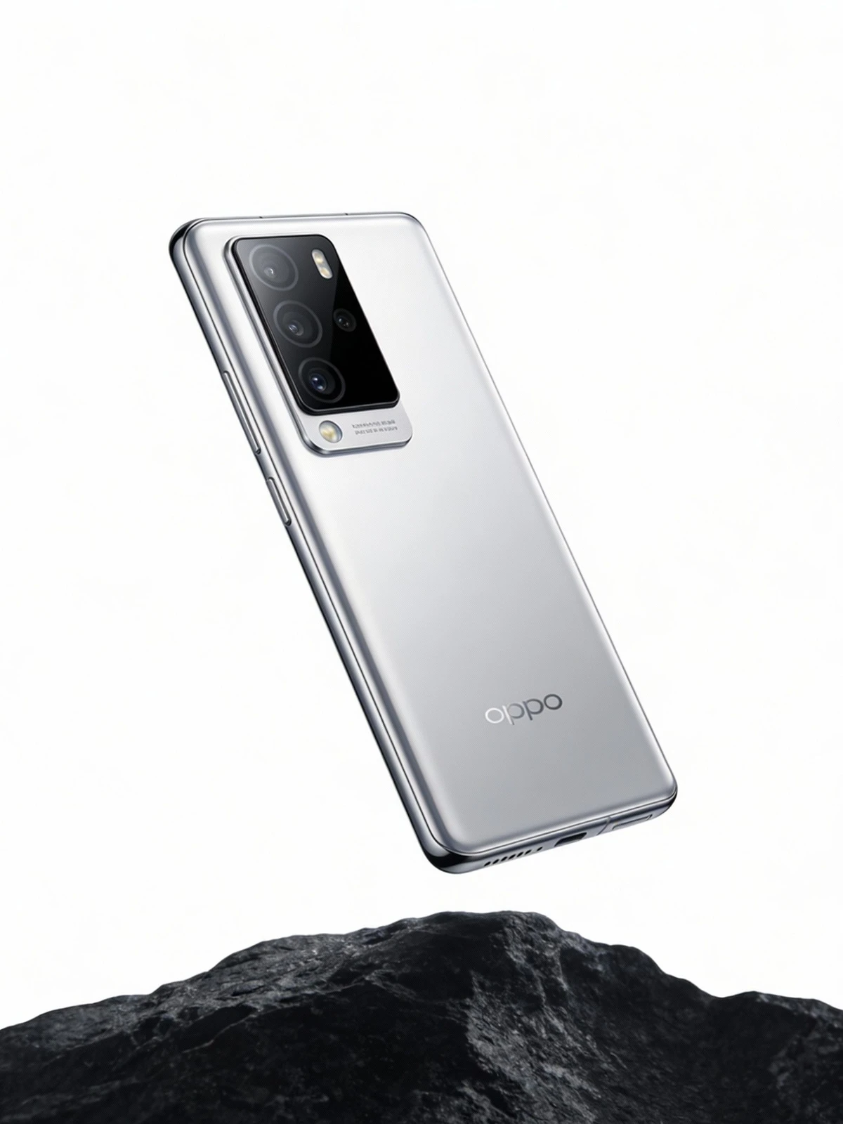 数码产品合成前示例